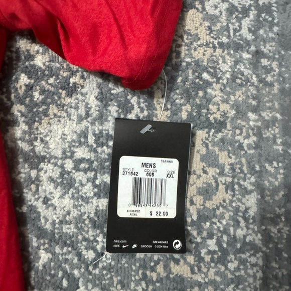 Men’s Nike dry-fit tshirt - Picture 2 of 2